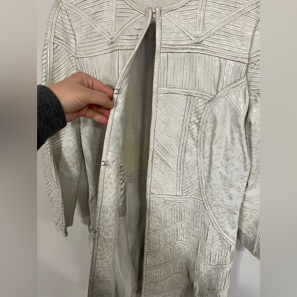 Unique White Leather Cache Jacket - image 6